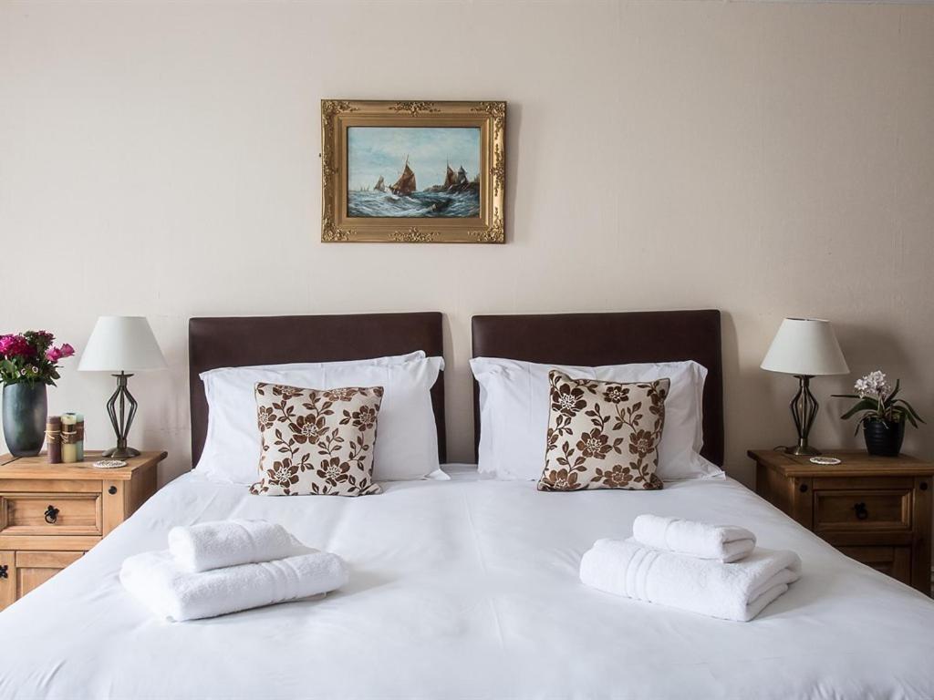 The Old Ship Aground Hotel ไมน์เฮด ภายนอก รูปภาพ